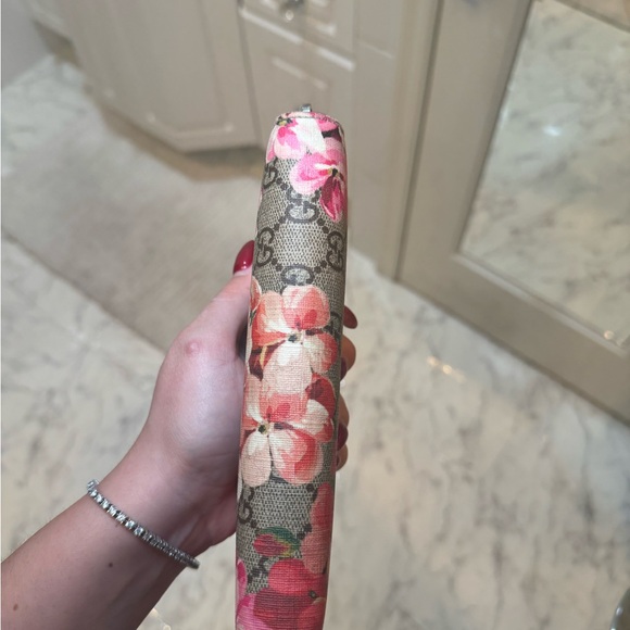 Gucci Pink and Brown Wallet with Floral Design - Picture 2 of 7